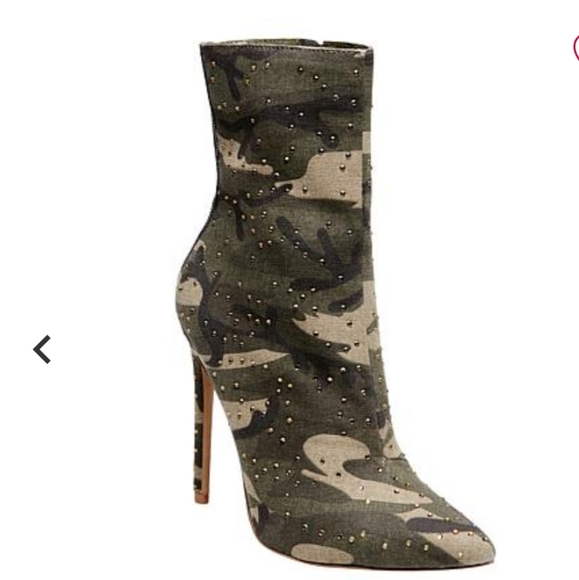 steve madden camo boots